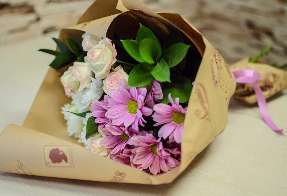 Букет цветов из: Розы и Хризантемы в Дагестанской