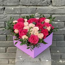 Цветочная композиция из Розы в коробке в Дагестанской