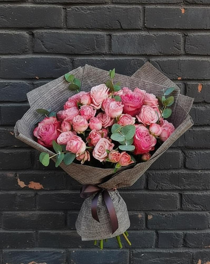 Букет цветов из: Розы в Дагестанской