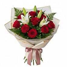 Букет цветов из:  Лилии и Розы в Дагестанской