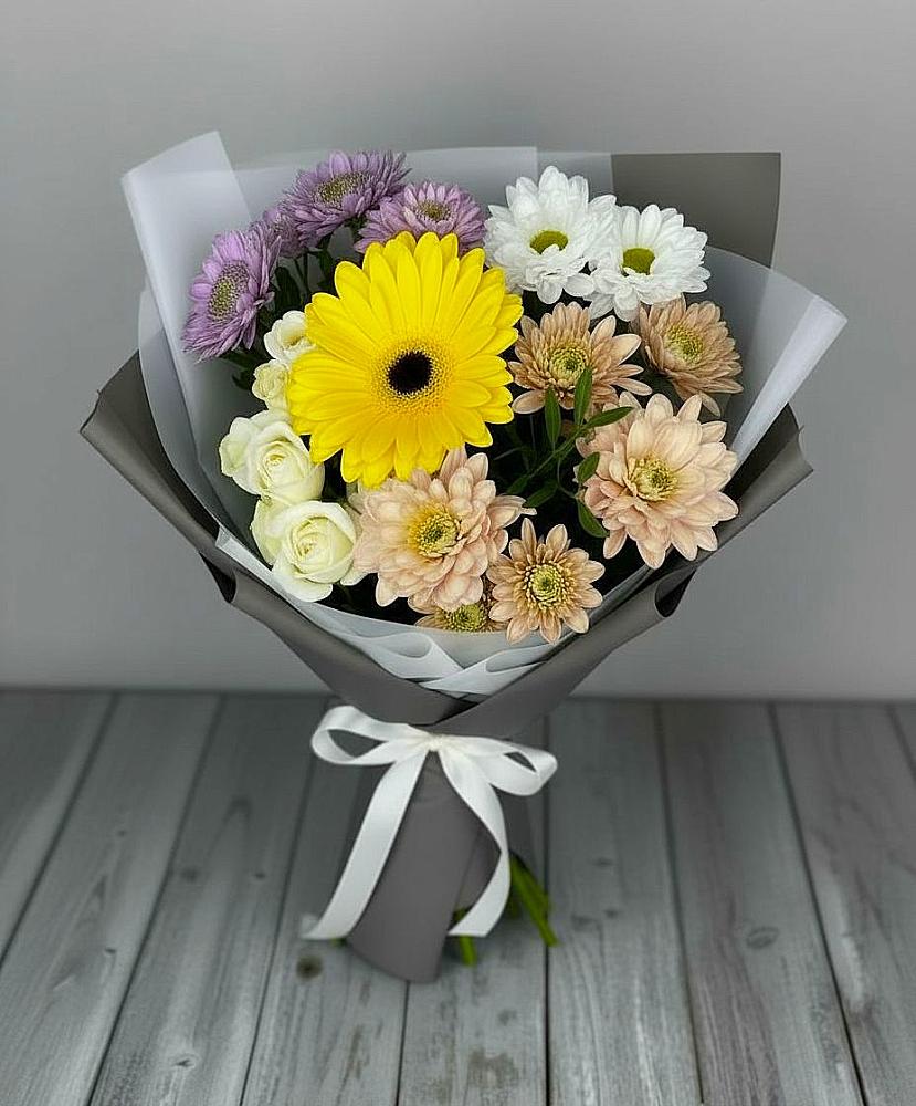 Букет цветов из: Розы, Герберы и Хризантемы в Дагестанской