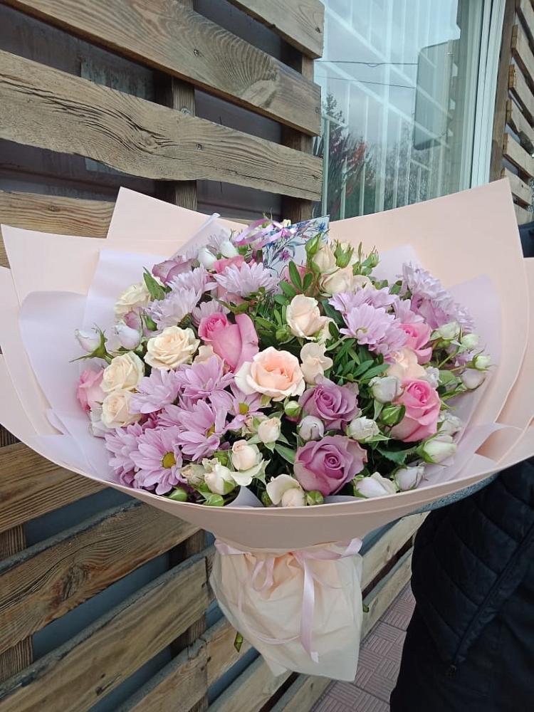 Букет цветов из: Розы и Хризантемы в Дагестанской