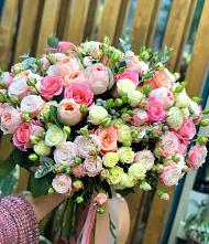 Букет цветов из:  Розы #REPLACE_PRED# Дагестанской