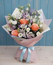 Букет цветов из:  Лизиантусы, Розы, Альстромерии и Гипсофила в Дагестанской