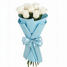 Букет 7 белых роз Проуд в Дагестанской