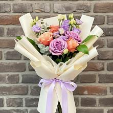 Букет цветов из:  Лизиантусы и Розы #REPLACE_PRED# Дагестанской