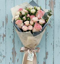 Букет цветов из:  Розы в Дагестанской