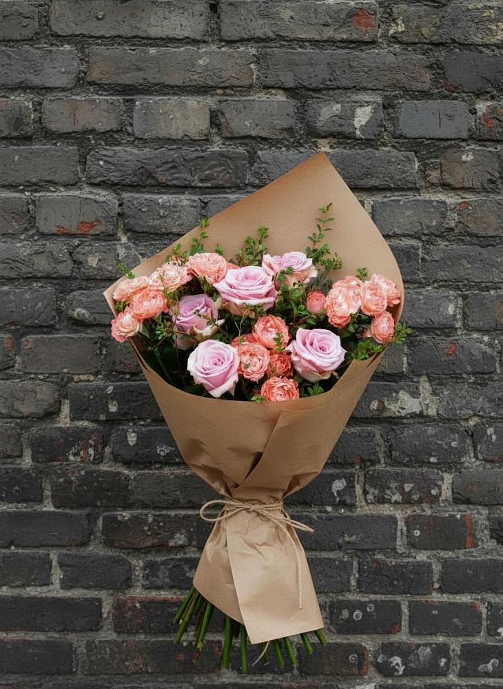 Букет цветов из: Розы в Дагестанской