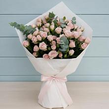 Букет цветов из:  Розы в Дагестанской