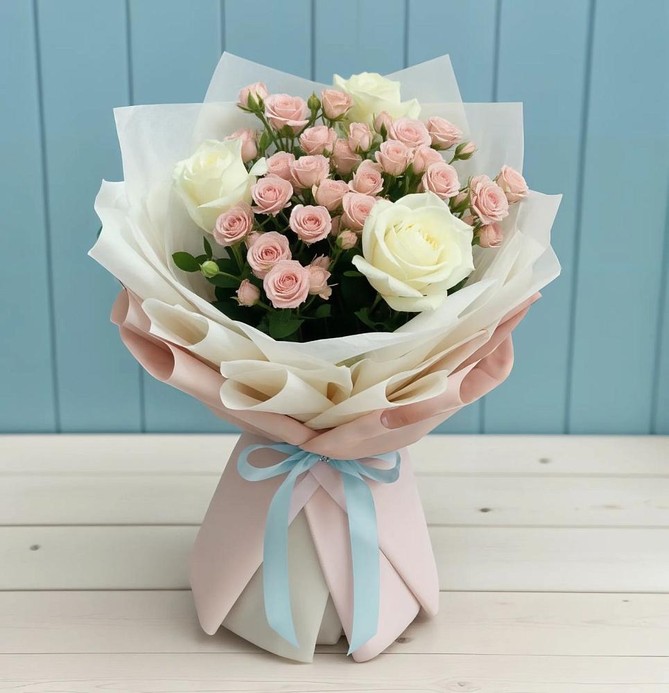 Букет цветов из: Розы в Дагестанской