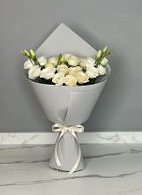 Букет цветов из:  Розы и Лизиантусы #REPLACE_PRED# Дагестанской